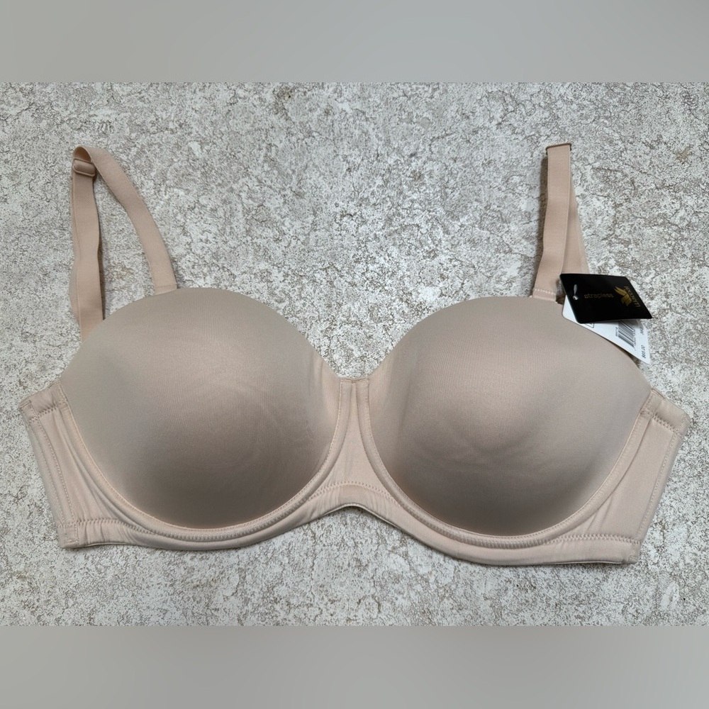 Wacoal NWT Beige Underwire Bra. Size 36G